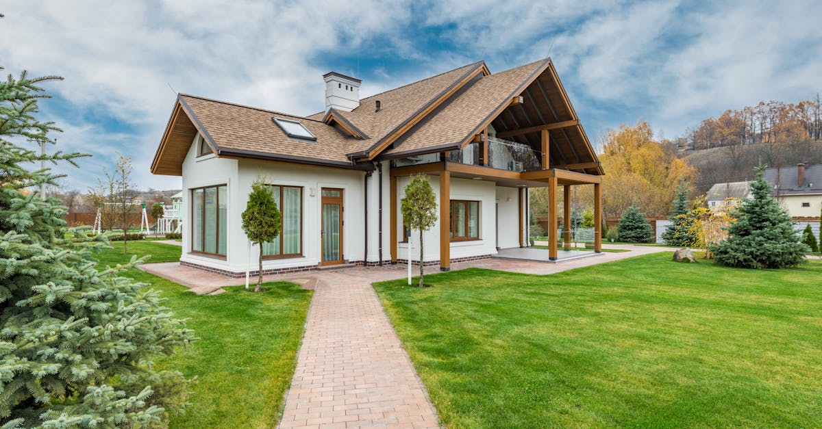 Advantages and Disadvantages of Different Flat Roofing Systems