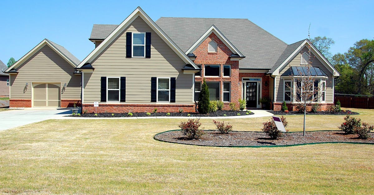 Hiring a Qualified Roofing Contractor for Tile and Slate Repairs