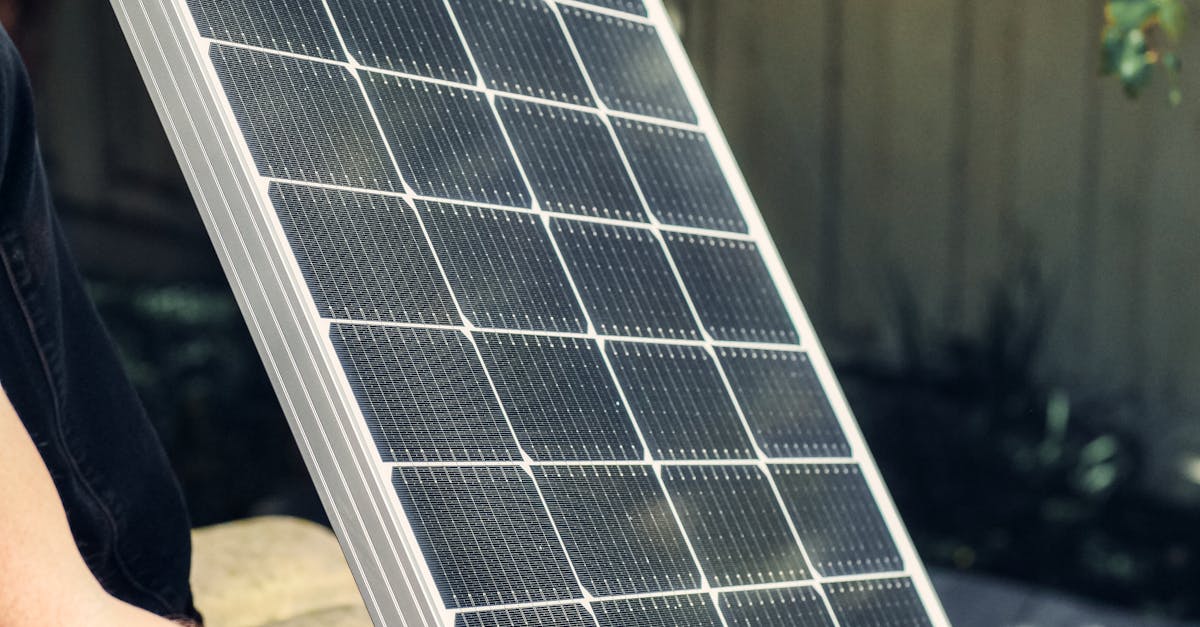 How to Identify and Fix Cracked Roof Tiles